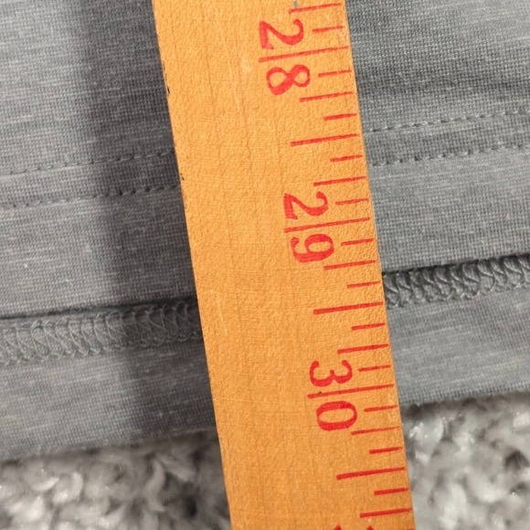 Travis Mathew Mens Shirt XL Gray 1/4 Zip Long‎ Sleeve Casual Logo Golf READ - Picture 10 of 12